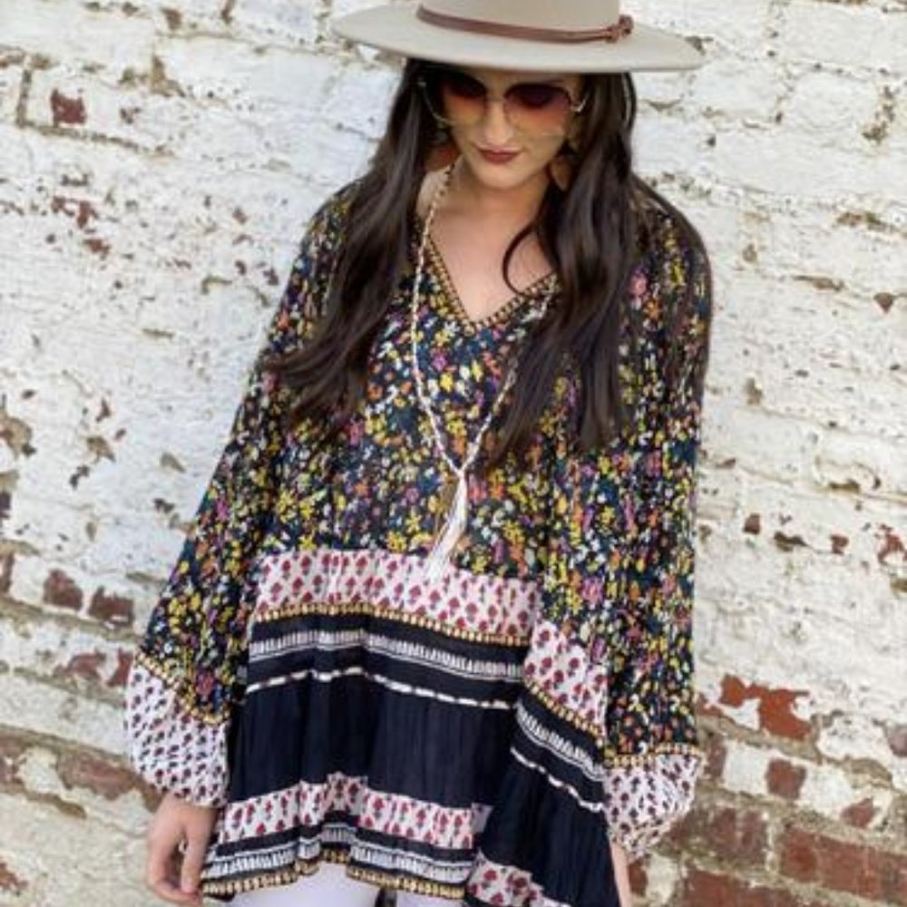 Free People Gardenia floral tunic top size S - Picture 2 of 8